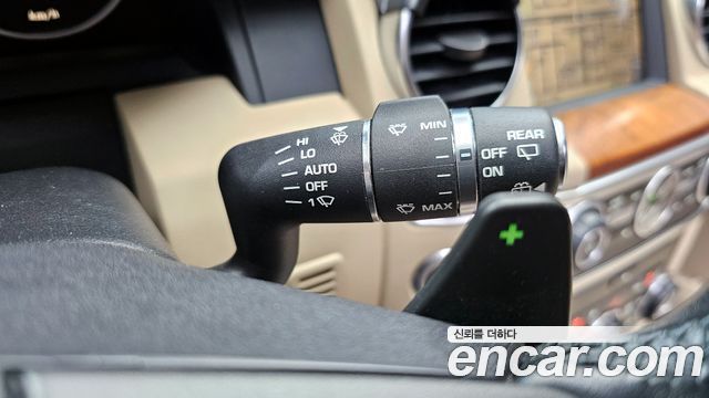 Land Rover Discovery 4 3.0 SDV6 SE 2016 — фото 17