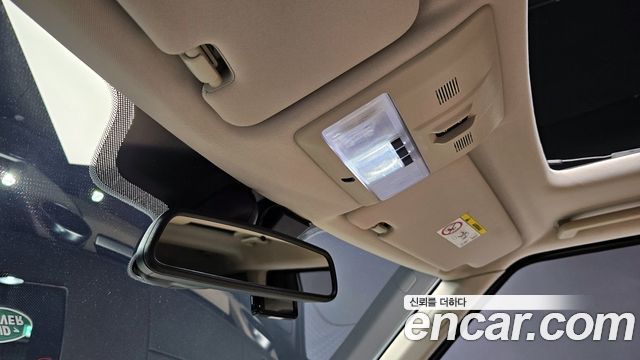 Land Rover Discovery 4 3.0 SDV6 SE 2016 — фото 18