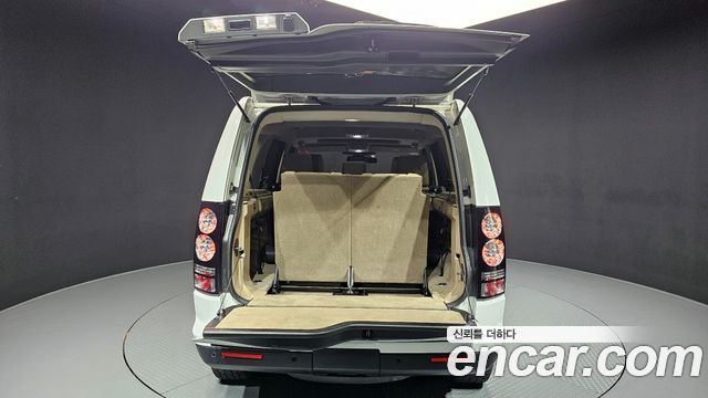 Land Rover Discovery 4 3.0 SDV6 SE 2016 — фото 20