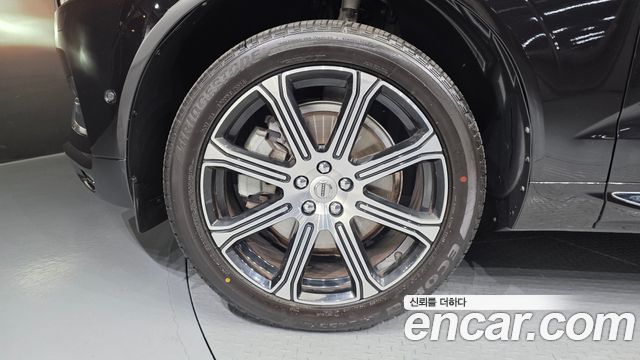 Volvo XC60 (II) D5 Inscription 2018 — фото 5