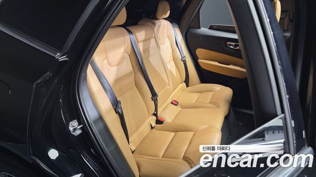 Volvo XC60 (II) D5 Inscription 2018 — фото 12