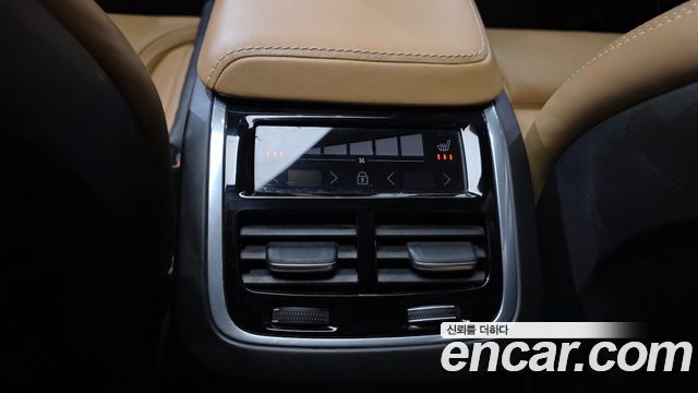 Volvo XC60 (II) D5 Inscription 2018 — фото 29