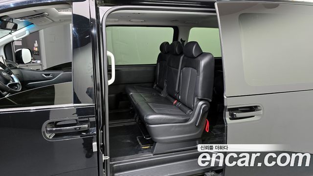 Hyundai Staria 4WD Tourer 9-Seater Modern 2022 — фото 11