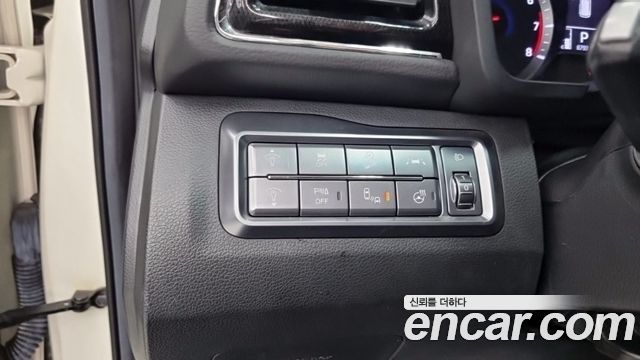 KG Mobility (SsangYong) Very New Tivoli Gasoline 1.5 2WD V3 2022 — фото 18