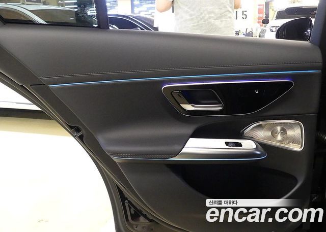Mercedes-Benz E-Class (W214) E300 4MATIC Exclusive 2024 — фото 24