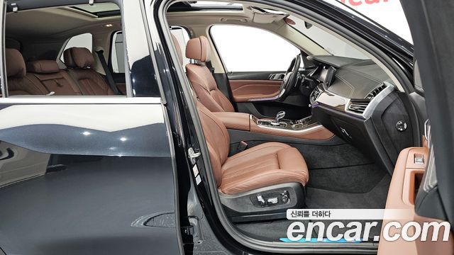 BMW X5 (G05) xDrive 40i xLine 2023 — фото 32