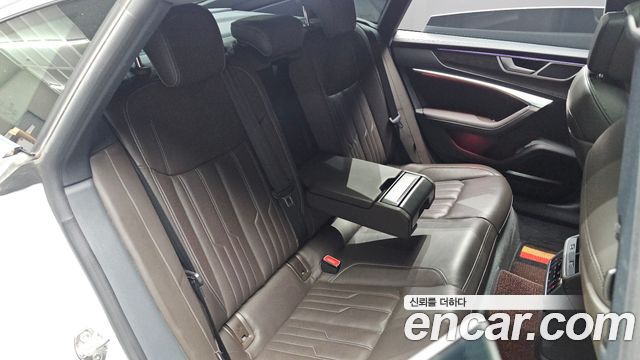 Audi A7 (4K) 50 TDI Quattrp Premium 2020 — фото 31