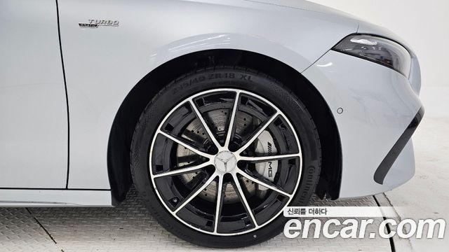 Mercedes-Benz A-Class (W177) AMG A35 4MATIC Sedan 2025 — фото 5