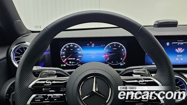 Mercedes-Benz A-Class (W177) AMG A35 4MATIC Sedan 2025 — фото 8