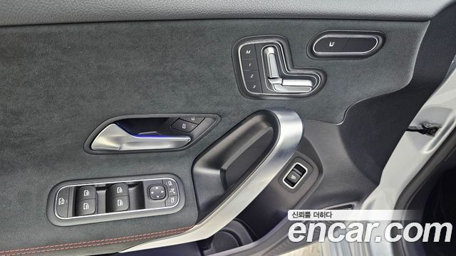 Mercedes-Benz A-Class (W177) AMG A35 4MATIC Sedan 2025 — фото 19