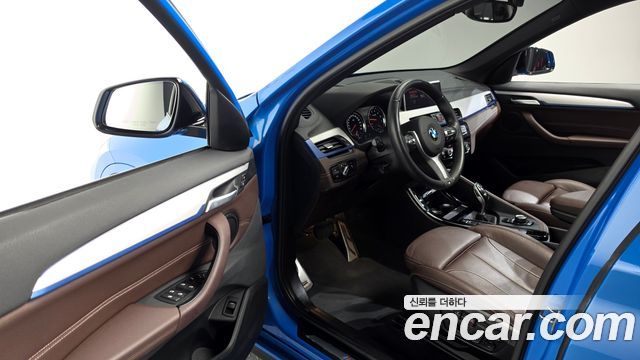 BMW X1 (F48) xDrive 20i M Sport 2021 — фото 10