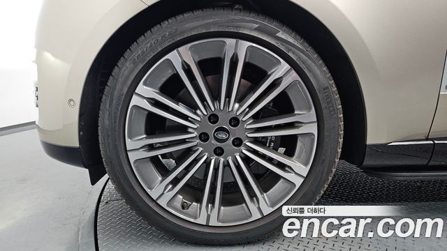 Land Rover Range Rover (V) P530 Autobiography Long Wheel Base 2023 — фото 5