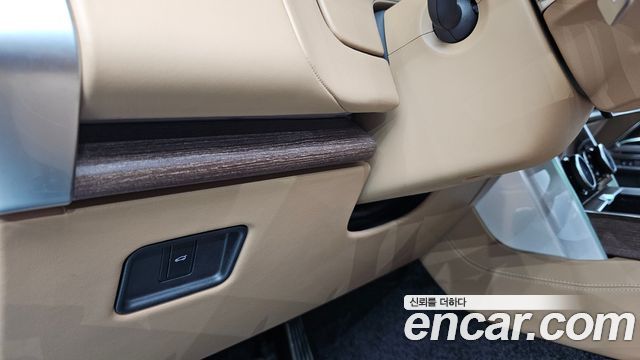 Land Rover Range Rover (V) P530 Autobiography Long Wheel Base 2023 — фото 36
