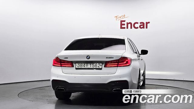 BMW 5 Series (G30) 530i xDrive M Sport Package Plus 2017 — фото 4