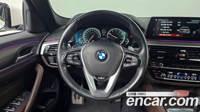 BMW 5 Series (G30) 530i xDrive M Sport Package Plus 2017 — фото 13