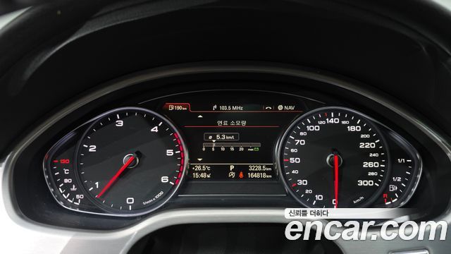 Audi A8 60 TDI Quattro D4 2015 — фото 8