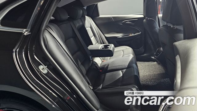 Chevrolet Malibu 2.0 Turbo Redline 2021 — фото 12