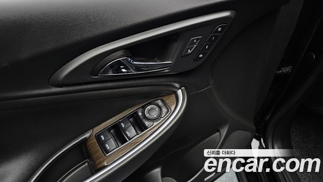 Chevrolet Malibu 2.0 Turbo Redline 2021 — фото 16