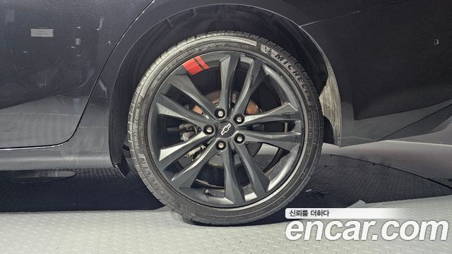 Chevrolet Malibu 2.0 Turbo Redline 2021 — фото 21