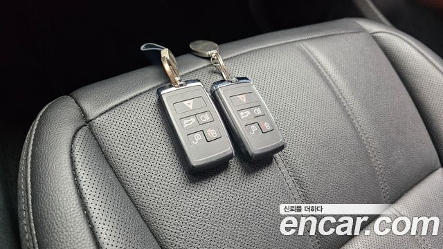Land Rover Range Rover Evoque (II) P250 S 2022 — фото 21