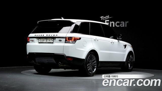 Land Rover Range Rover Sport (II) 3.0 SDV6 HSE Dynamic 2017 — фото 2