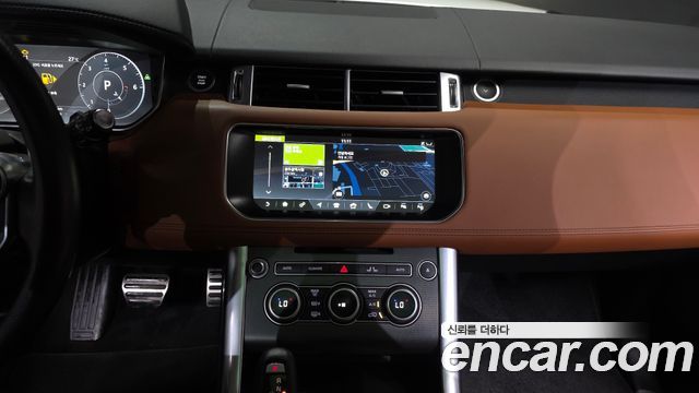 Land Rover Range Rover Sport (II) 3.0 SDV6 HSE Dynamic 2017 — фото 14