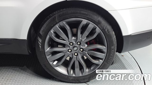 Land Rover Range Rover Sport (II) 3.0 SDV6 HSE Dynamic 2017 — фото 21