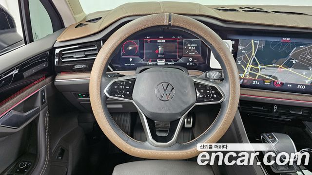 Volkswagen Touareg (III) 3.0 TDI Prestige 2021 — фото 13