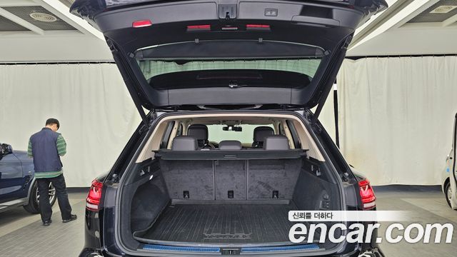 Volkswagen Touareg (III) 3.0 TDI Prestige 2021 — фото 20