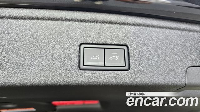 Volkswagen Touareg (III) 3.0 TDI Prestige 2021 — фото 32