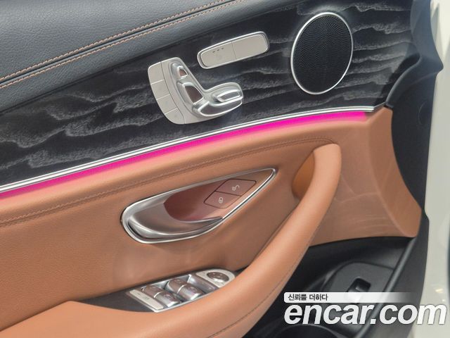 Mercedes-Benz E-Class (W213) E220d 4MATIC AMG Line 2021 — фото 17