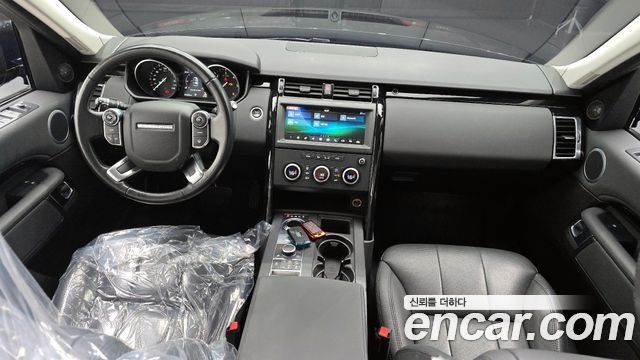 Land Rover Discovery 5 2.0 SD4 SE 2018 — фото 7