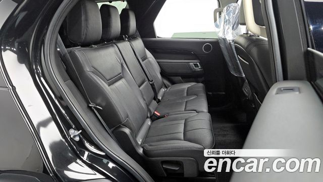 Land Rover Discovery 5 2.0 SD4 SE 2018 — фото 12