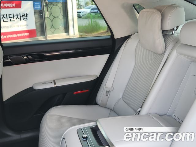 Hyundai Grandeur (GN7) 2,5 Gasoline 2WD Calligraphy 2023 — фото 15
