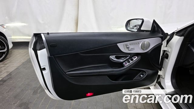 Mercedes-Benz C-Class (W205) C200 Cabriolet 2019 — фото 31
