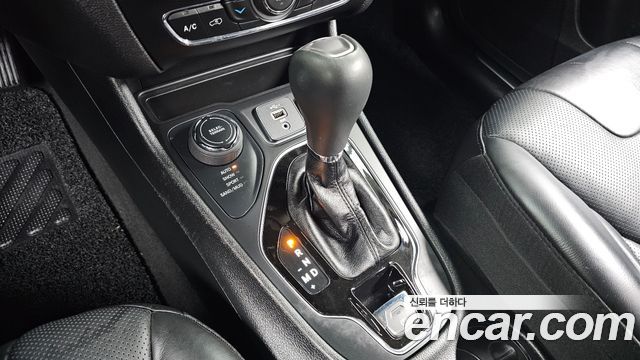 Jeep Cherokee (KL) 2.4 Limited AWD 2021 — фото 9