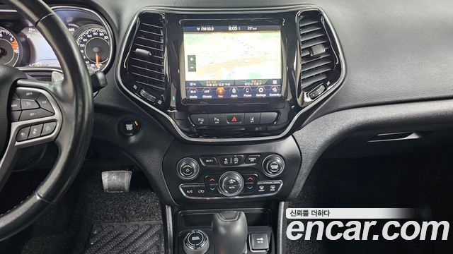 Jeep Cherokee (KL) 2.4 Limited AWD 2021 — фото 13