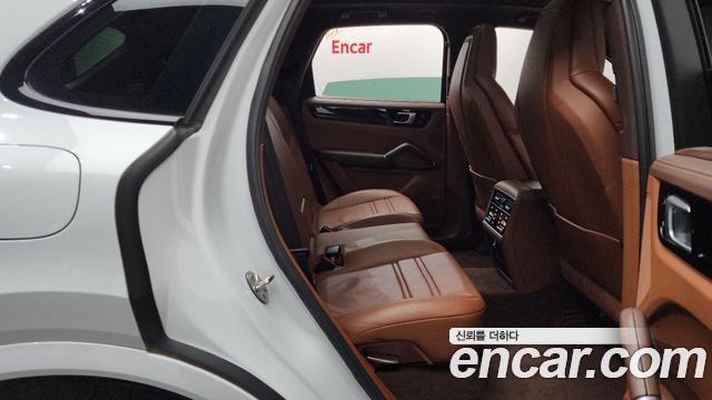 Porsche Cayenne (PO536) 3.0 E-Hybrid 2020 — фото 15