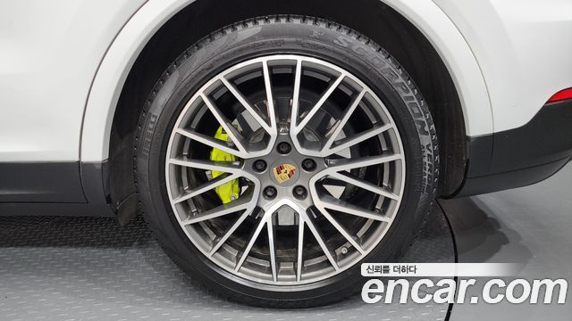 Porsche Cayenne (PO536) 3.0 E-Hybrid 2020 — фото 27
