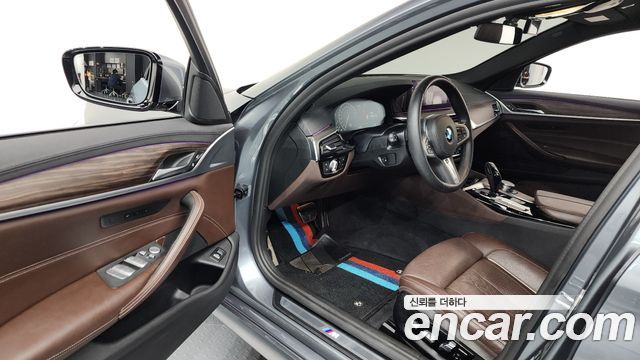 BMW 5 Series (G30) 530i M Sport Package Plus 2019 — фото 10