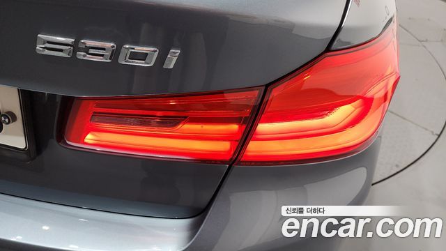 BMW 5 Series (G30) 530i M Sport Package Plus 2019 — фото 23