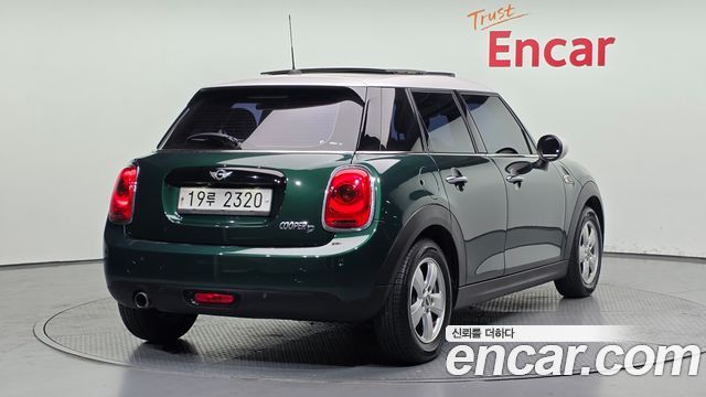 MINI Cooper D 5Door Standard 3rd 2018 — фото 2