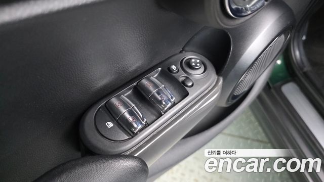 MINI Cooper D 5Door Standard 3rd 2018 — фото 17
