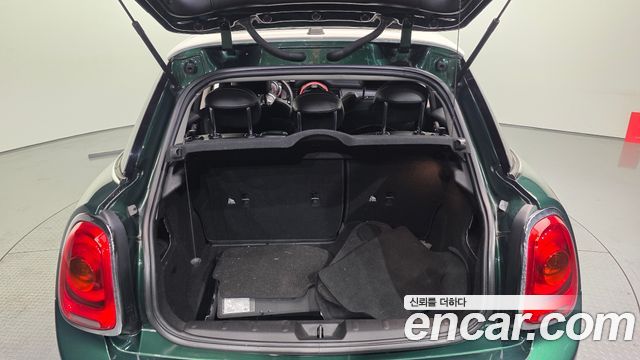 MINI Cooper D 5Door Standard 3rd 2018 — фото 20