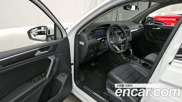 Volkswagen Tiguan (II) 2.0 TDI Prestige 2024 — фото 10