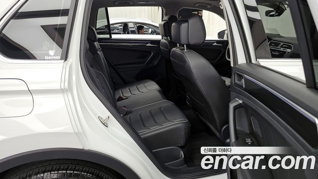 Volkswagen Tiguan (II) 2.0 TDI Prestige 2024 — фото 12