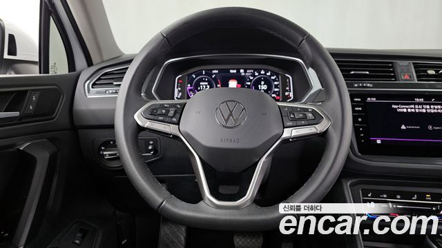 Volkswagen Tiguan (II) 2.0 TDI Prestige 2024 — фото 13