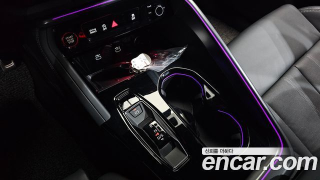 Audi Q5 (80A) 45 TFSI Quattro Sportback S Line Black Edition 2025 — фото 9