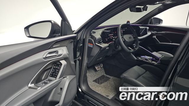 Audi Q5 (80A) 45 TFSI Quattro Sportback S Line Black Edition 2025 — фото 10