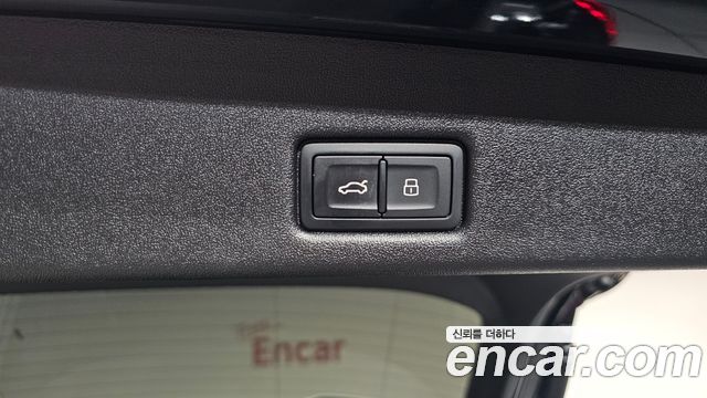 Audi Q5 (80A) 45 TFSI Quattro Sportback S Line Black Edition 2025 — фото 36
